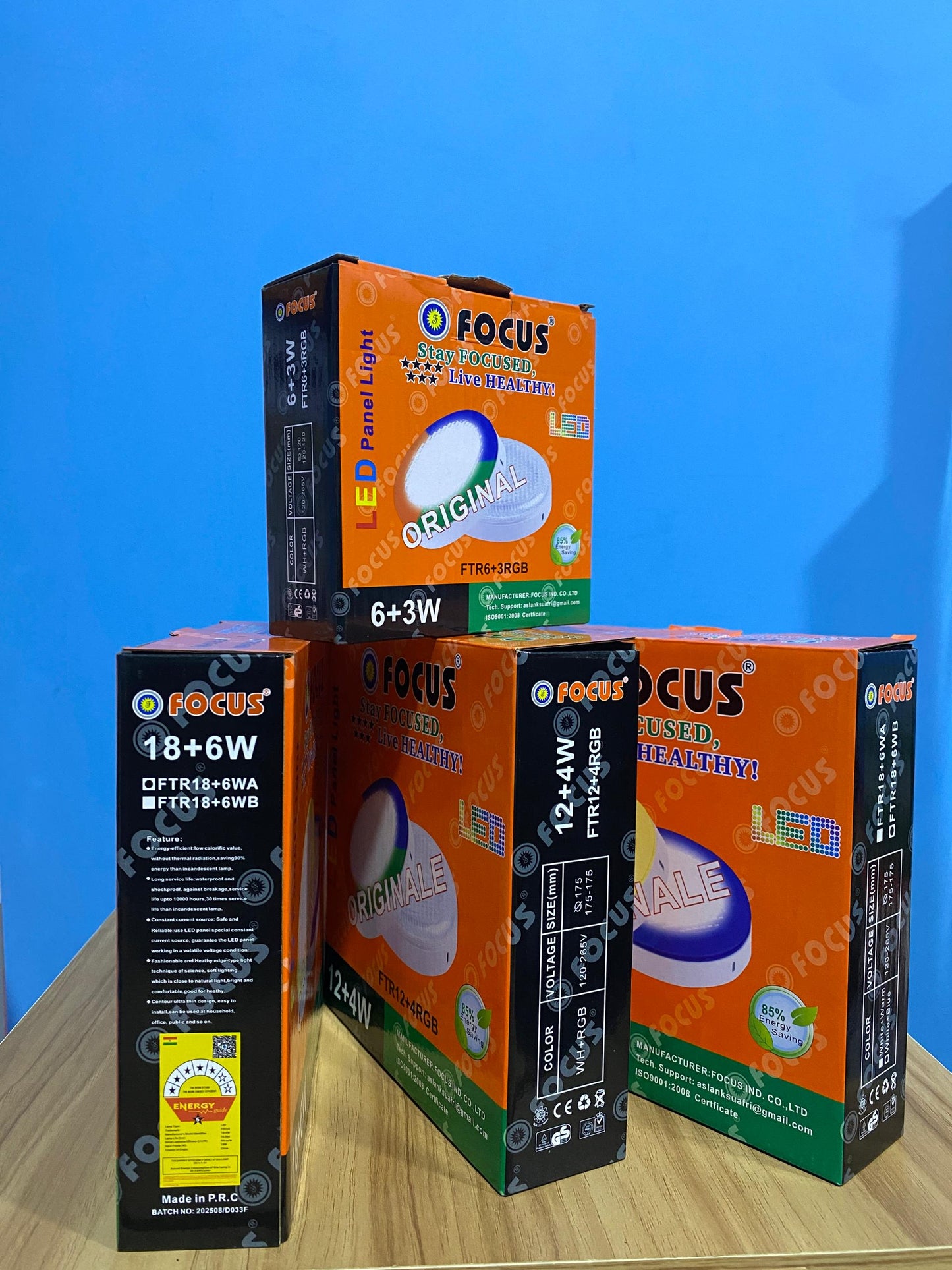 FOCUS LED PANEL LIGHT WITH RGB